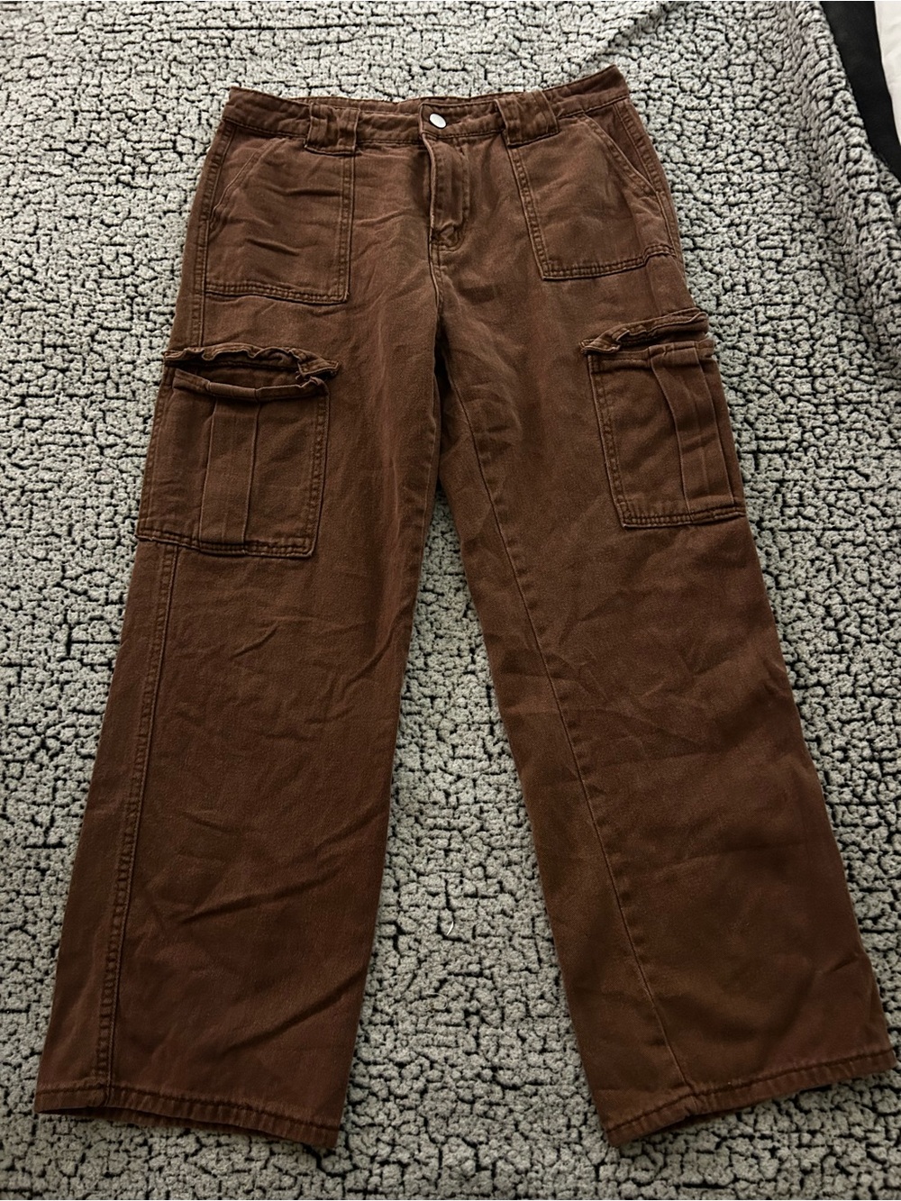 cargo/wide legs jeans